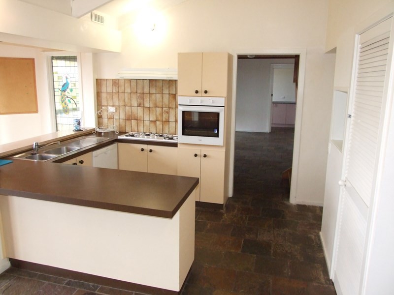 17 Edward Road, Chirnside Park VIC 3116