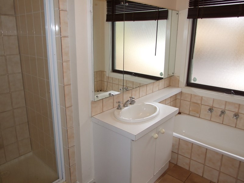 17 Edward Road, Chirnside Park VIC 3116