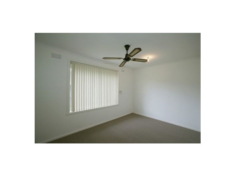 2/104 Durham Road, Kilsyth VIC 3137