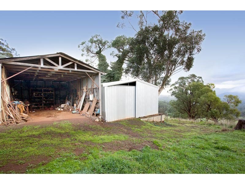 745 Lusatia Park Road, Hoddles Creek VIC 3139