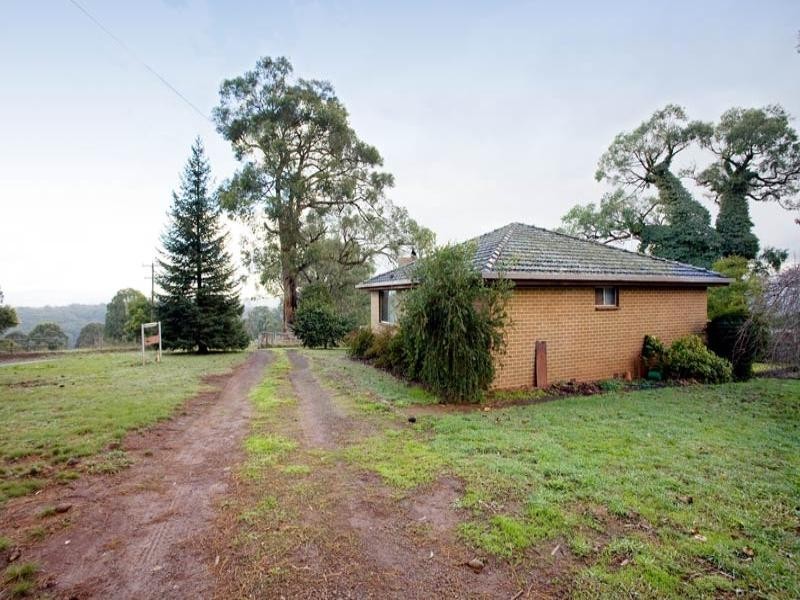 745 Lusatia Park Road, Hoddles Creek VIC 3139