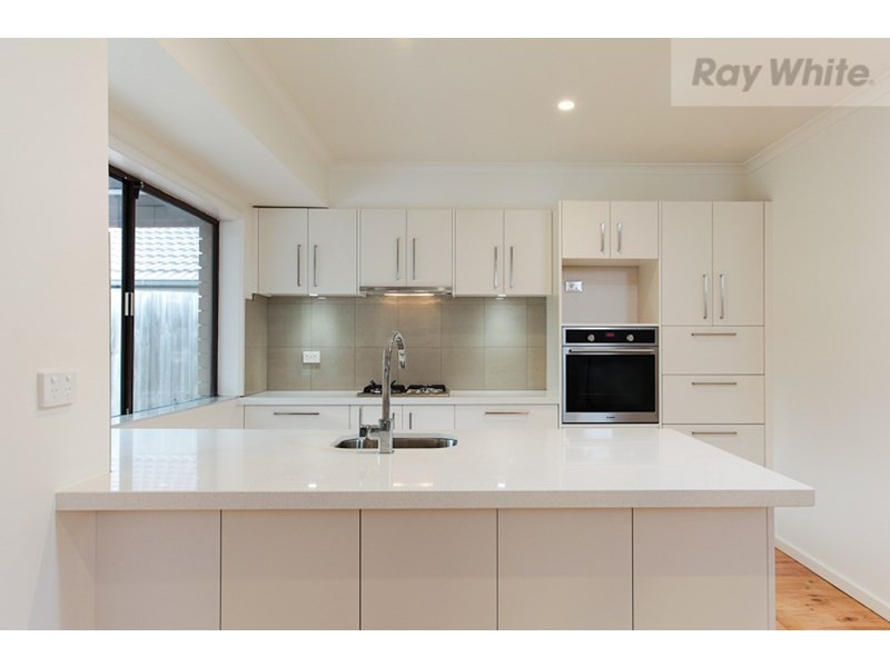 14 Glendale Drive, Chirnside Park VIC 3116