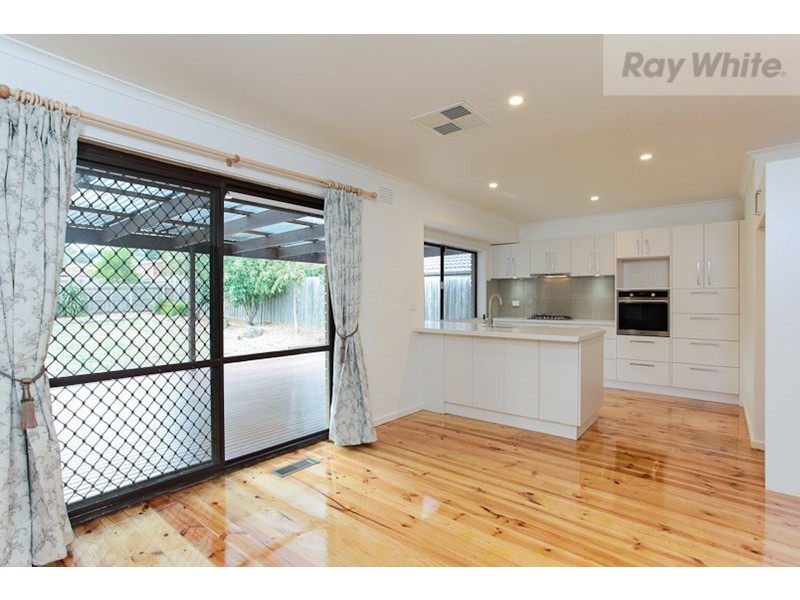 14 Glendale Drive, Chirnside Park VIC 3116