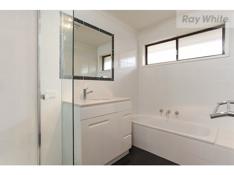 14 Glendale Drive, Chirnside Park VIC 3116