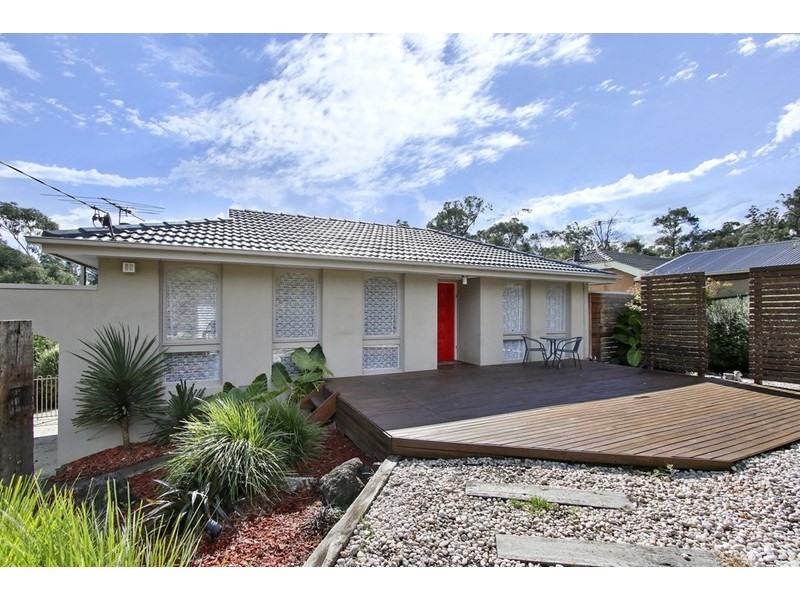 13 Old Warburton Road, Seville VIC 3139