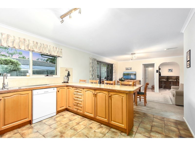 1 Mari Terrace, Croydon Hills VIC 3136