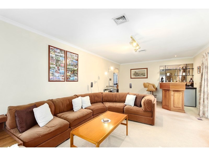 1 Mari Terrace, Croydon Hills VIC 3136