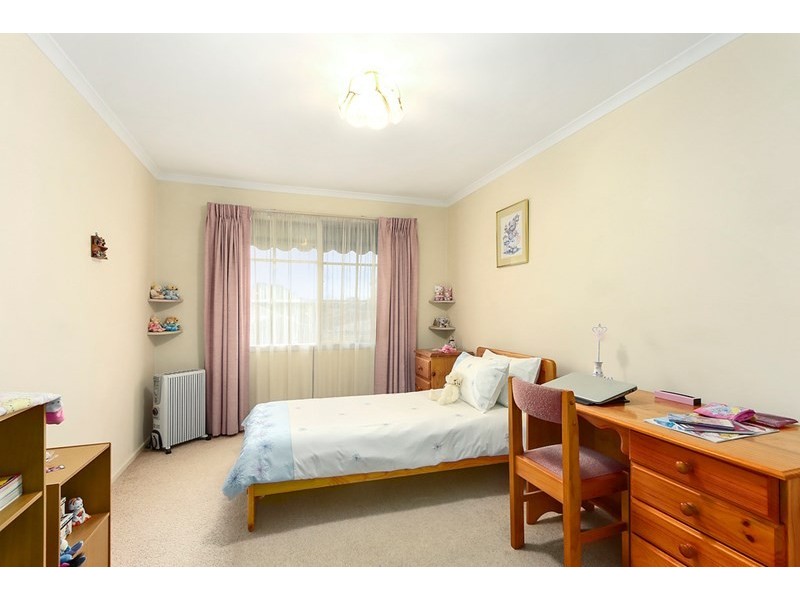 1 Mari Terrace, Croydon Hills VIC 3136