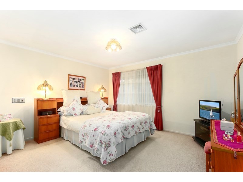 1 Mari Terrace, Croydon Hills VIC 3136