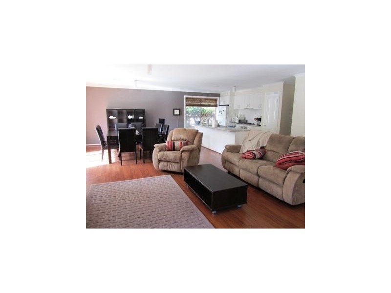 16A Swinburne Avenue, Mooroolbark VIC 3138