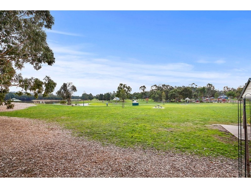 2-4 Francis Crescent, Mount Evelyn VIC 3796