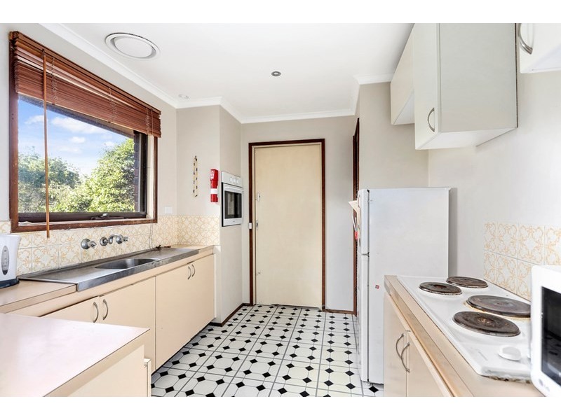 6 Hillcrest Grove, Healesville VIC 3777