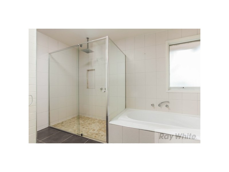 41 Vista Drive, Chirnside Park VIC 3116