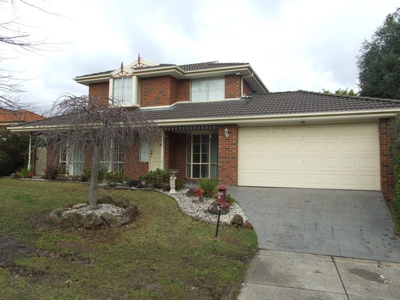 6 Ambleside Close, Mooroolbark VIC 3138