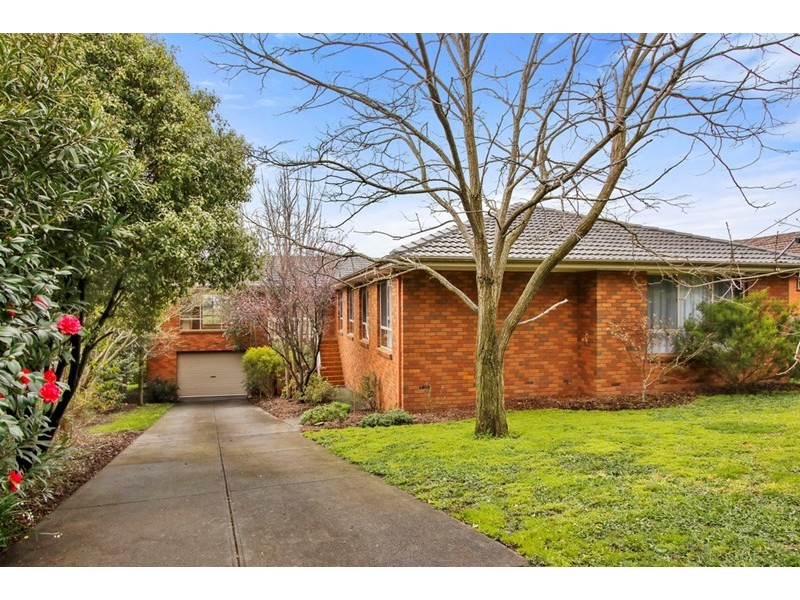 30 Crown Point Ridge, Chirnside Park VIC 3116