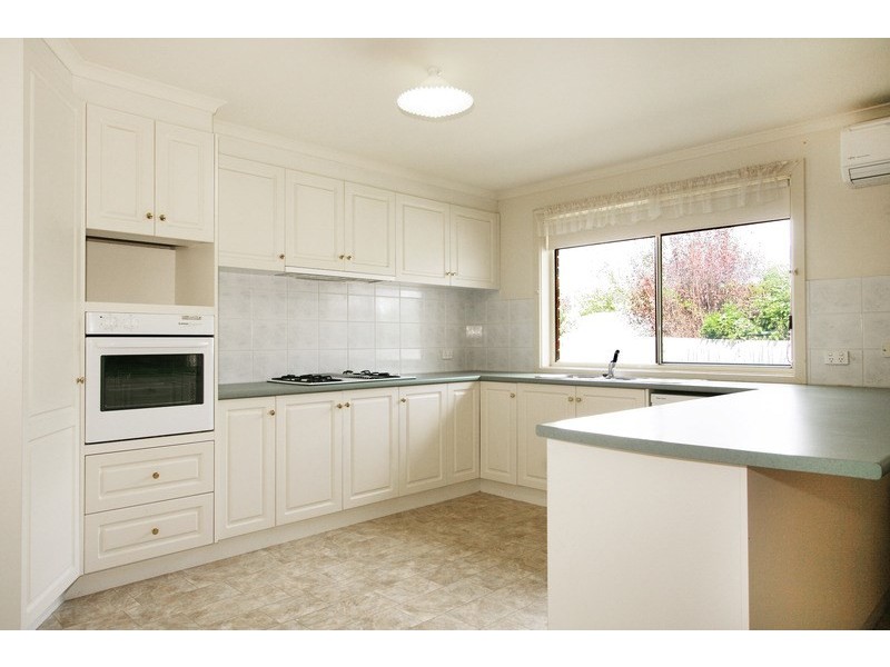 17 Kyra Close, Lilydale VIC 3140