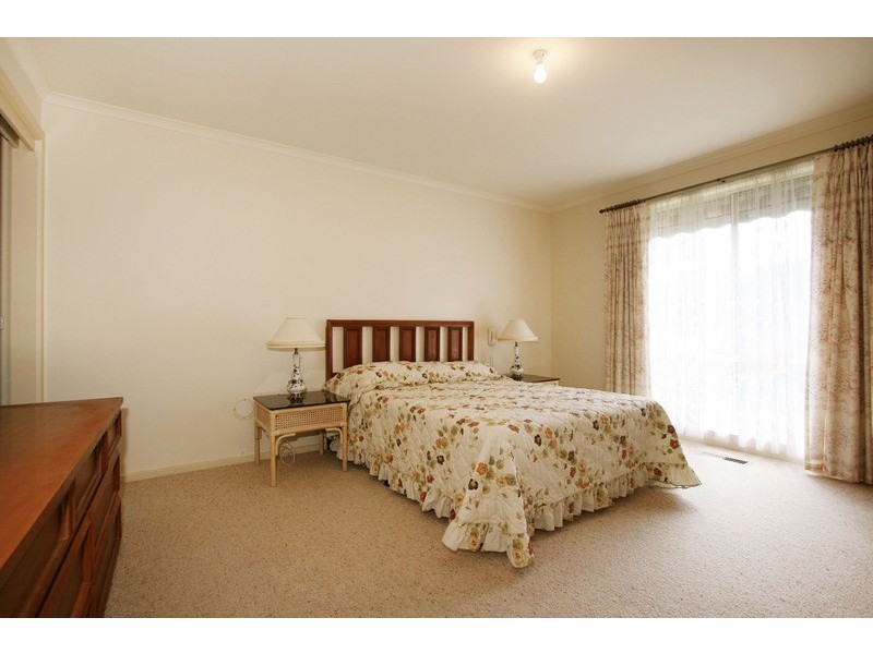 17 Kyra Close, Lilydale VIC 3140