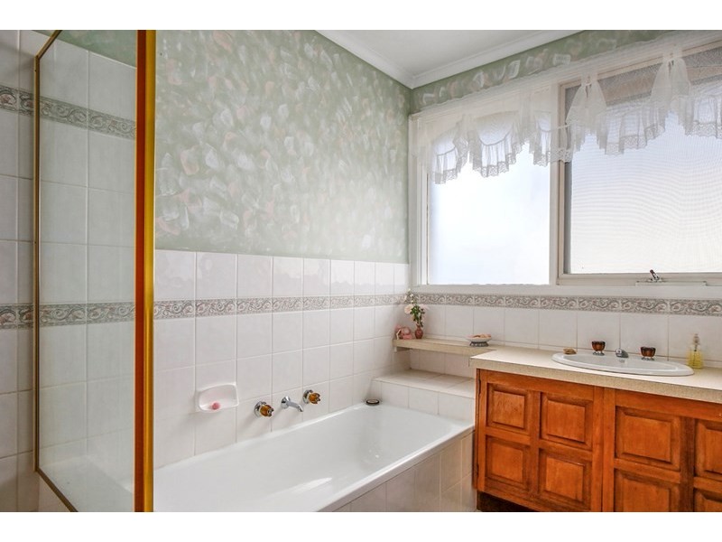 10 Crestway, Lilydale VIC 3140