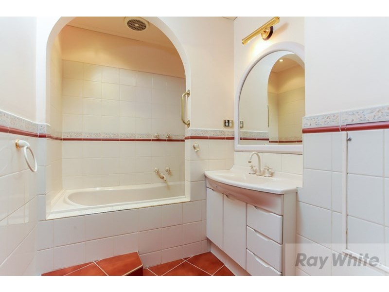 29 Saddleback Ridge, Chirnside Park VIC 3116