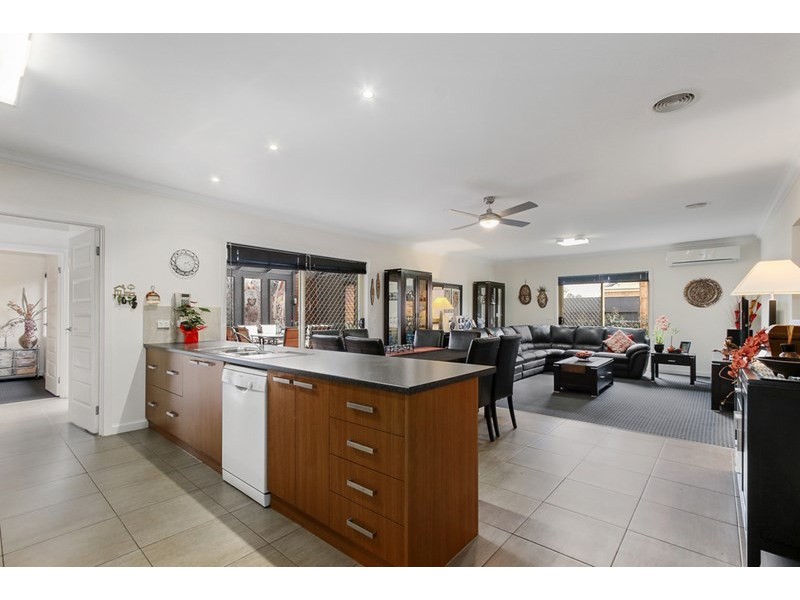 90 Liverpool Road, Kilsyth VIC 3137