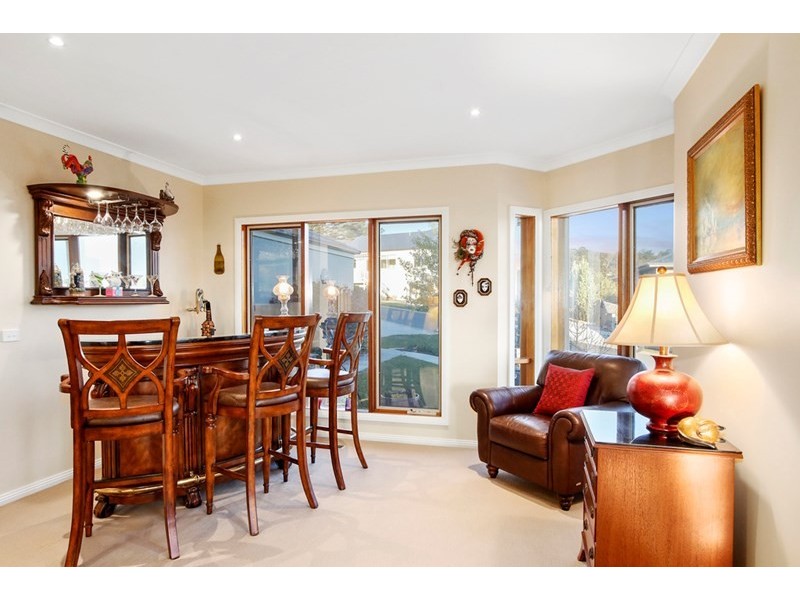 4 Grand  View Grove, Lilydale VIC 3140