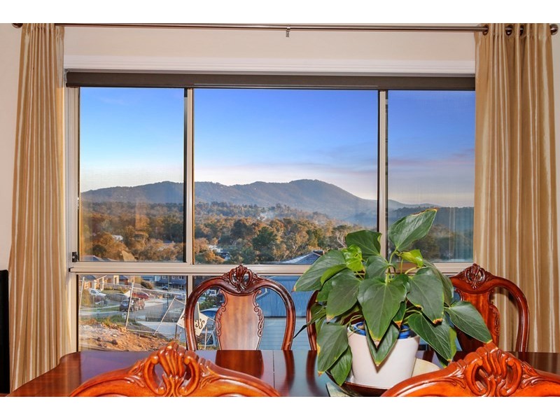 4 Grand  View Grove, Lilydale VIC 3140