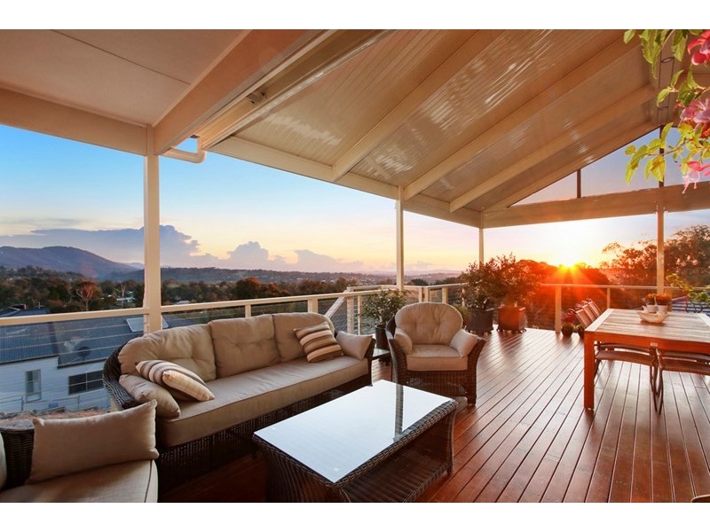 4 Grand  View Grove, Lilydale VIC 3140