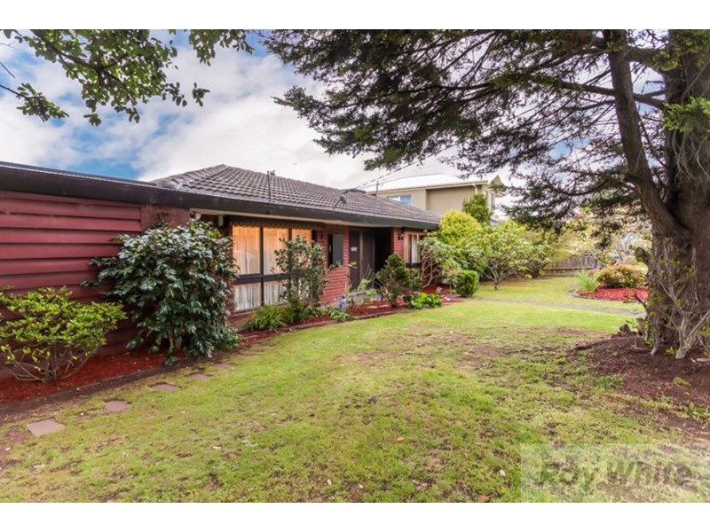 2 The Wallaby Run, Chirnside Park VIC 3116
