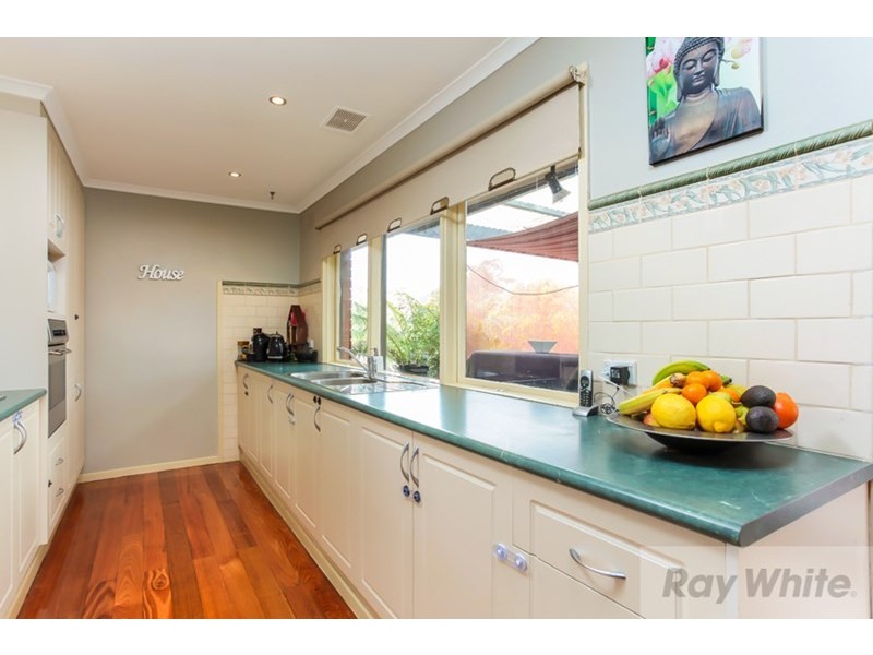 2 The Wallaby Run, Chirnside Park VIC 3116