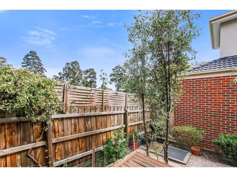 2/11 Bowen Road, Lilydale VIC 3140