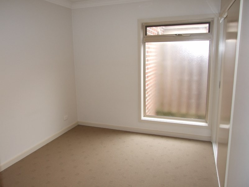 32 Beresford Road, Lilydale VIC 3140