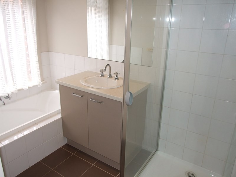 32 Beresford Road, Lilydale VIC 3140