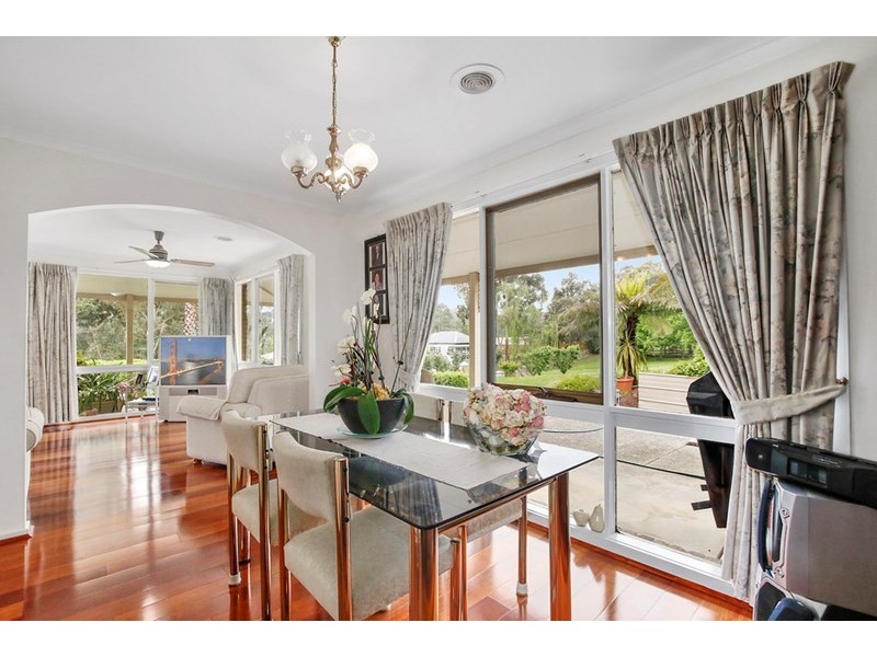 10 Read Road, Seville VIC 3139