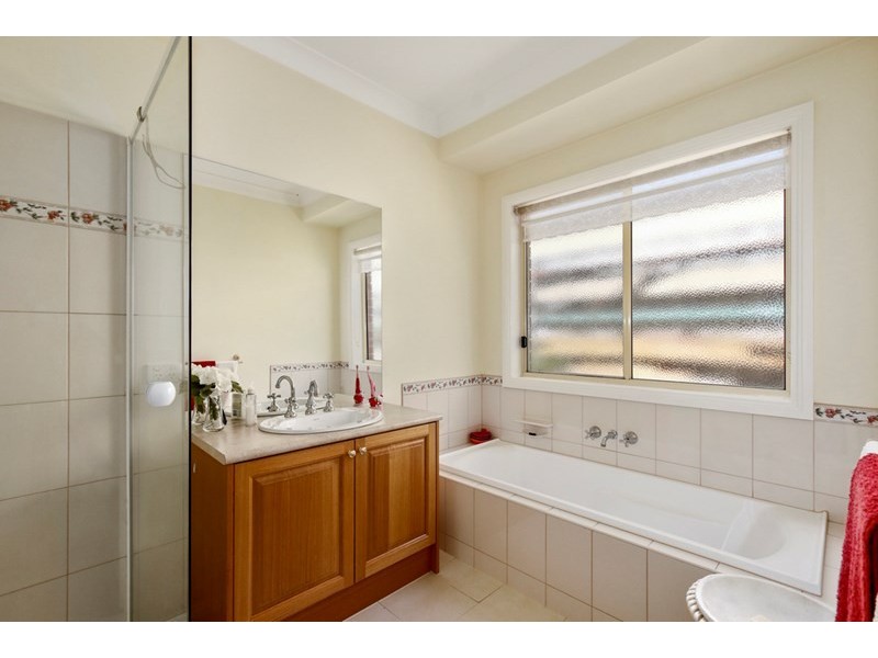 42 Kingsburgh Lane, Lilydale VIC 3140