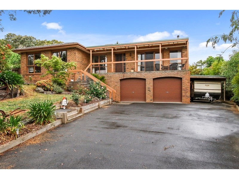 9 Admiral Court, Lilydale VIC 3140