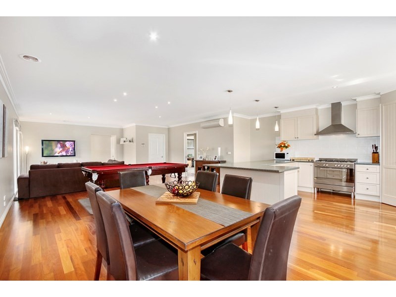 9A Geoffrey Drive, Kilsyth VIC 3137