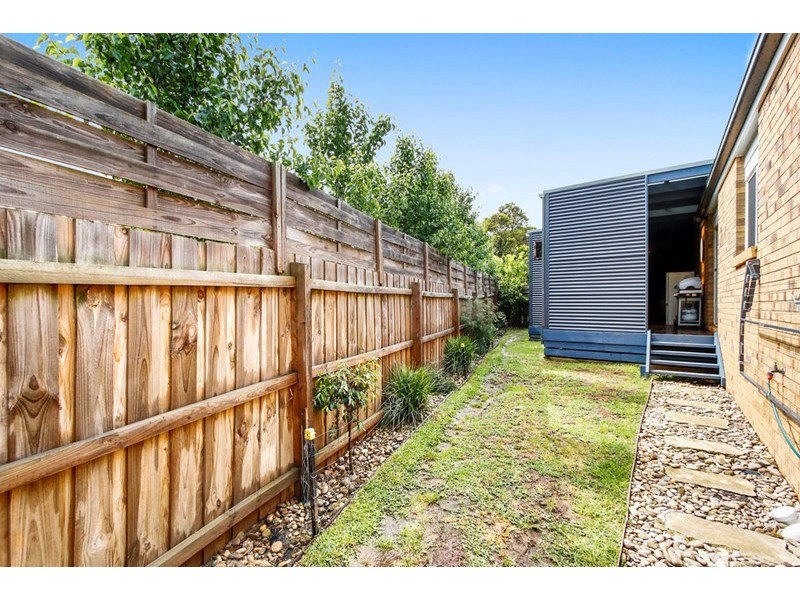 9A Geoffrey Drive, Kilsyth VIC 3137