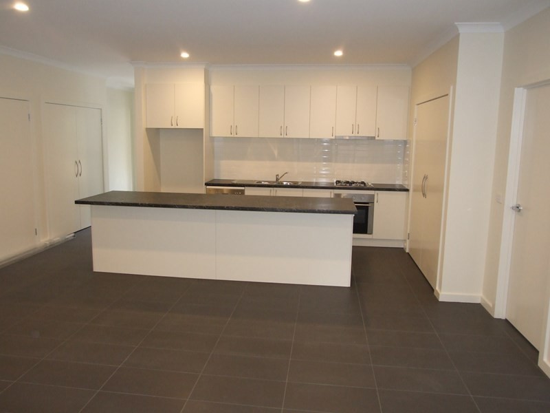 13 Hansford Close, Kilsyth VIC 3137