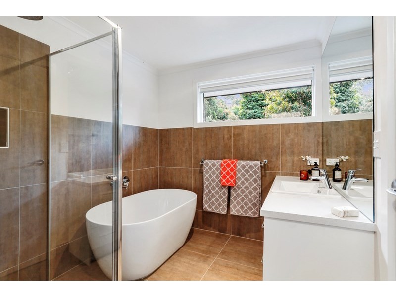 26 Charles Road, Lilydale VIC 3140