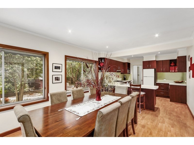 12 Lemon Grove, Nunawading VIC 3131