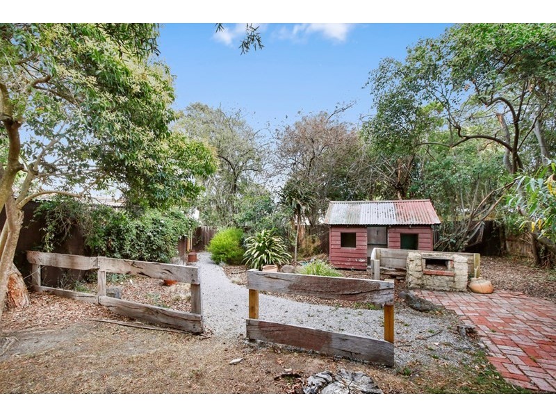 12 Lemon Grove, Nunawading VIC 3131