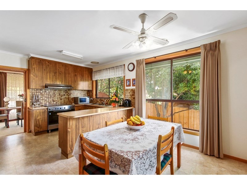 6 Greenglades Court, Wandin North VIC 3139