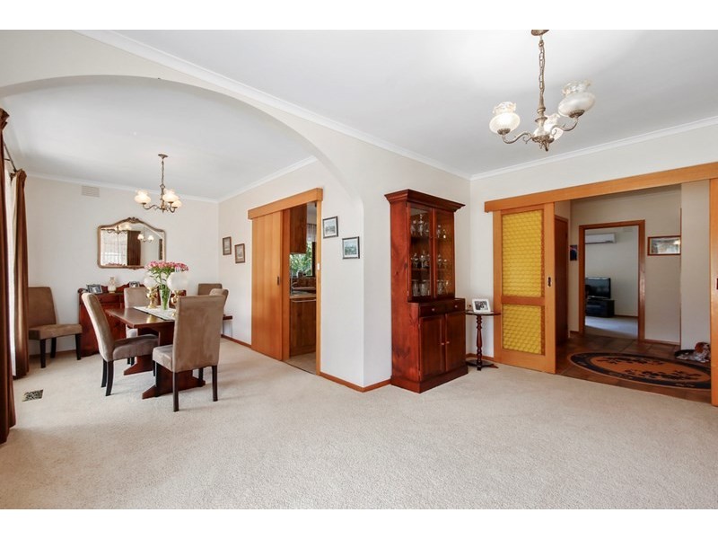 6 Greenglades Court, Wandin North VIC 3139