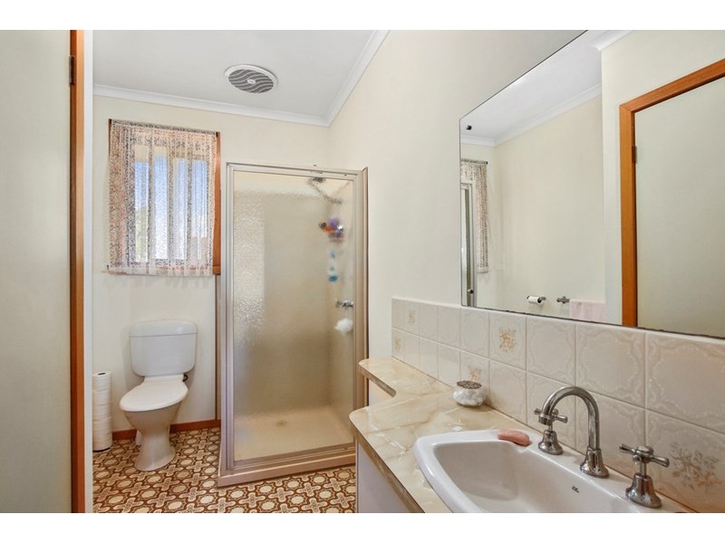 6 Greenglades Court, Wandin North VIC 3139