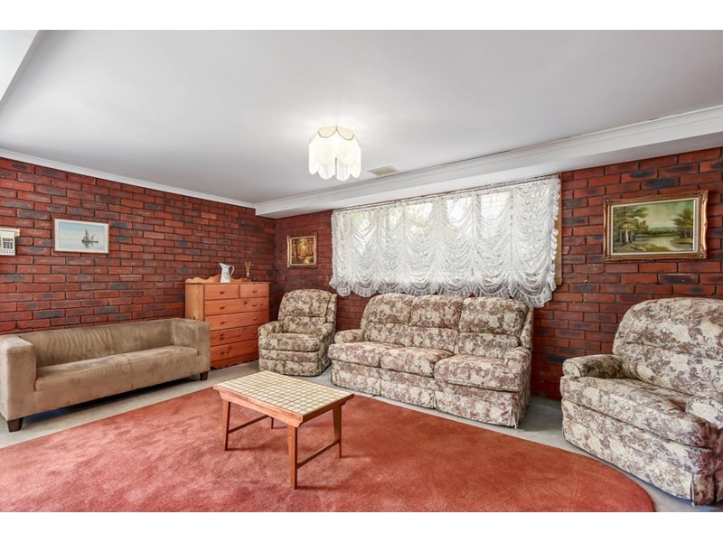 6 Greenglades Court, Wandin North VIC 3139