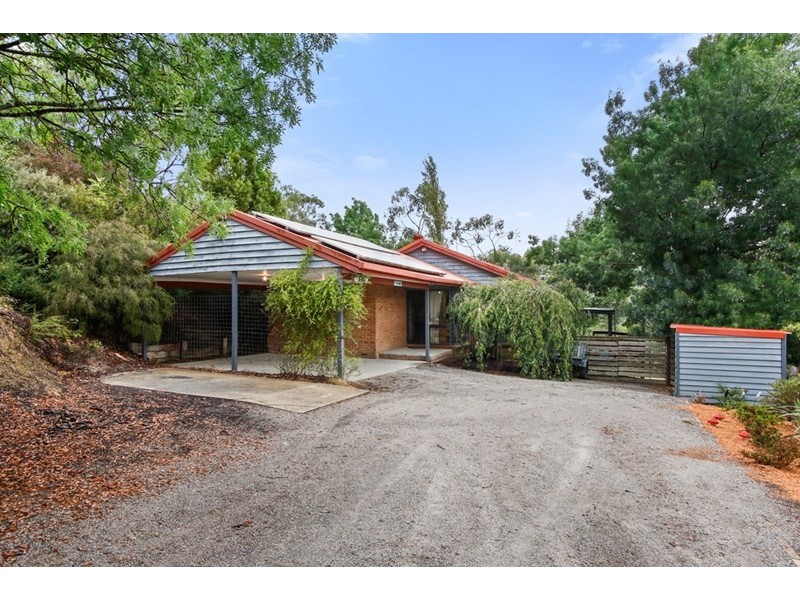 14 Benton Road, Healesville VIC 3777
