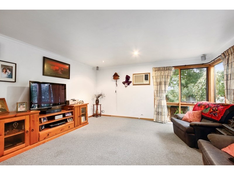 14 Benton Road, Healesville VIC 3777