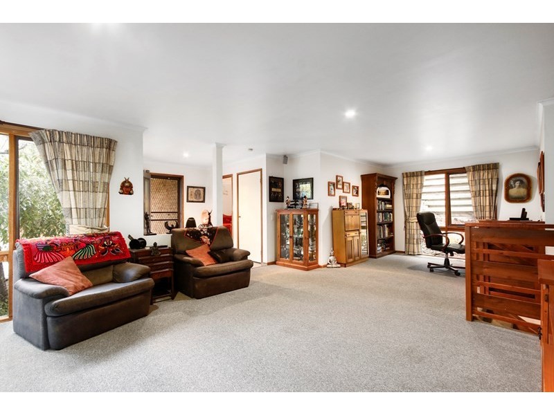 14 Benton Road, Healesville VIC 3777