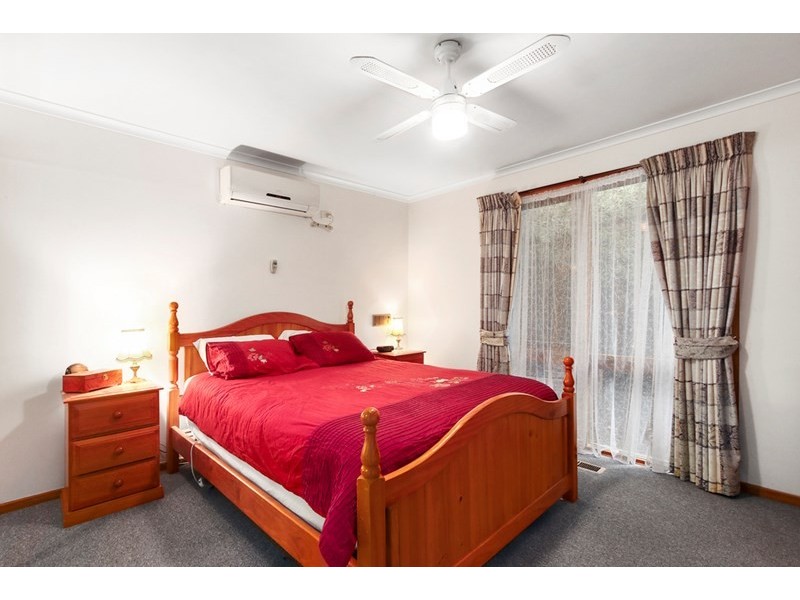 14 Benton Road, Healesville VIC 3777