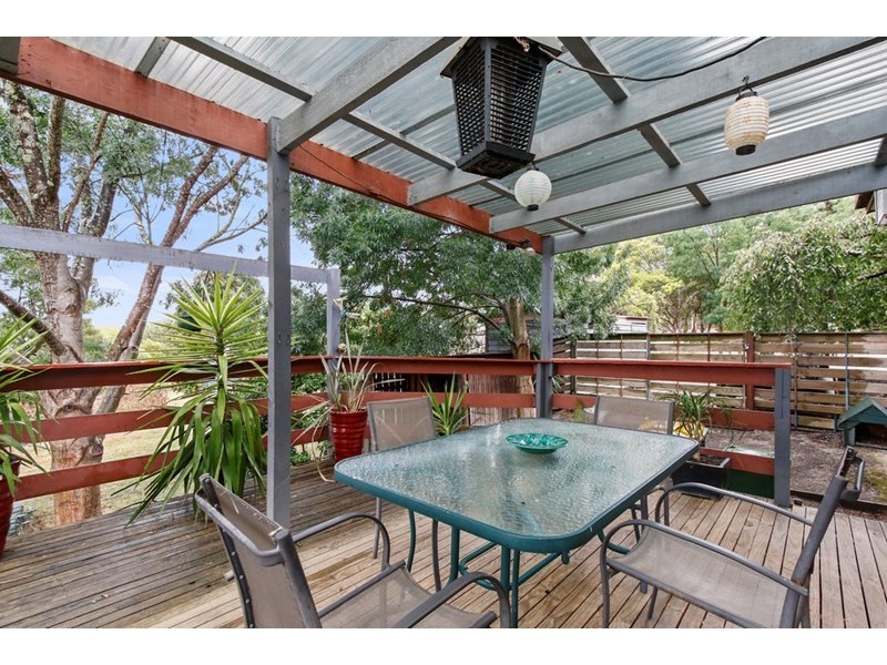 14 Benton Road, Healesville VIC 3777